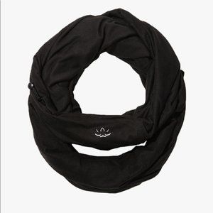 Beyond Yoga Infinity Hidden Pocket Scarf Black